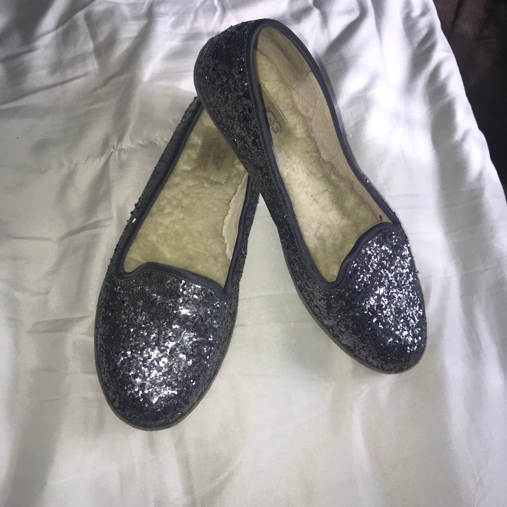 UGG slip-in’s  size 7